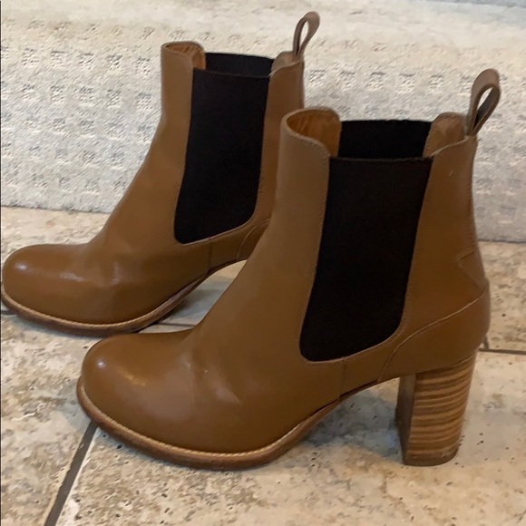 Chloe Shoes - Chloe brown leather ankle boots. Size 39